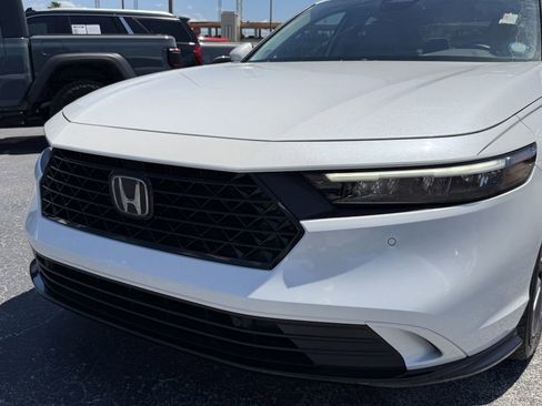 Used 2023 Honda Accord EX-L image 10