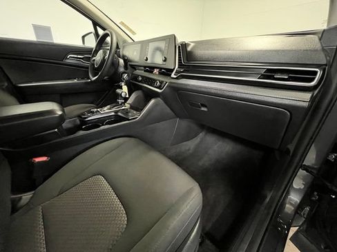 Used 2024 Kia Sportage LX AWD/4WD image 10