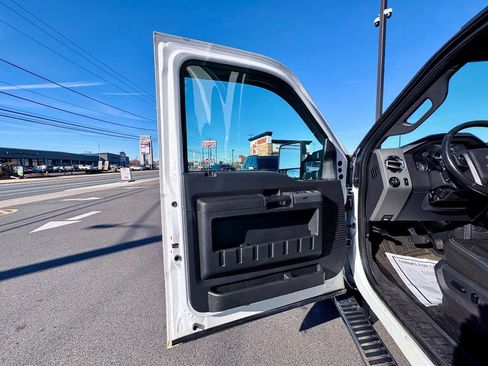 Used 2012 Ford F250 Lariat w/ Chrome Pkg AWD/4WD image 17