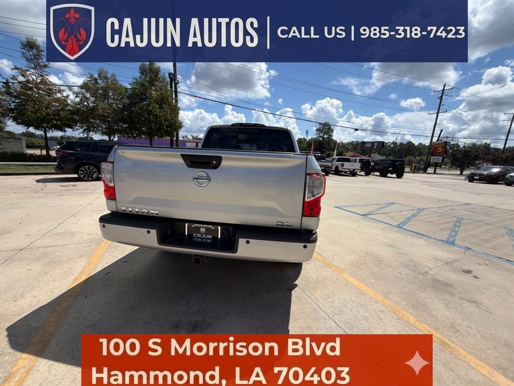 Used 2017 Nissan Titan SL w/ SL Towing Convenience Package RWD image 13