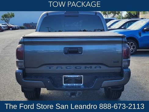 Used 2021 Toyota Tacoma TRD Sport w/ Technology Package RWD image 9
