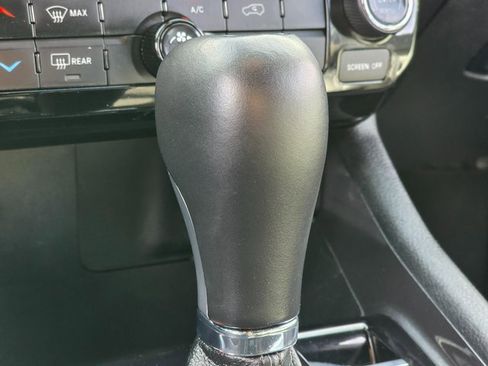 Used 2024 Jeep Compass Latitude image 30