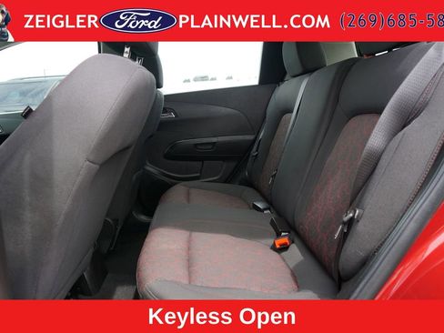 Used 2020 Chevrolet Sonic LT w/ Convenience Package FWD image 11