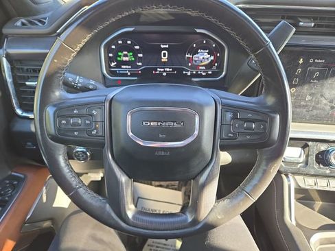 Used 2024 GMC Sierra 3500 Denali Ultimate AWD/4WD image 17