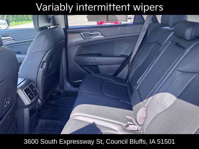Used 2026 Kia Sportage EX FWD image 39