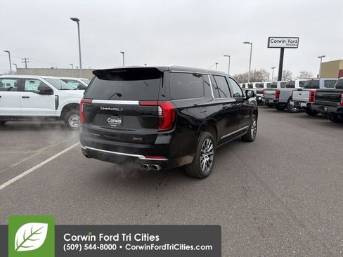 Used 2025 GMC Yukon XL Denali image 5