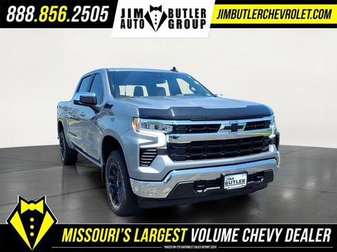 Used 2024 Chevrolet Silverado 1500 LT AWD/4WD image 25
