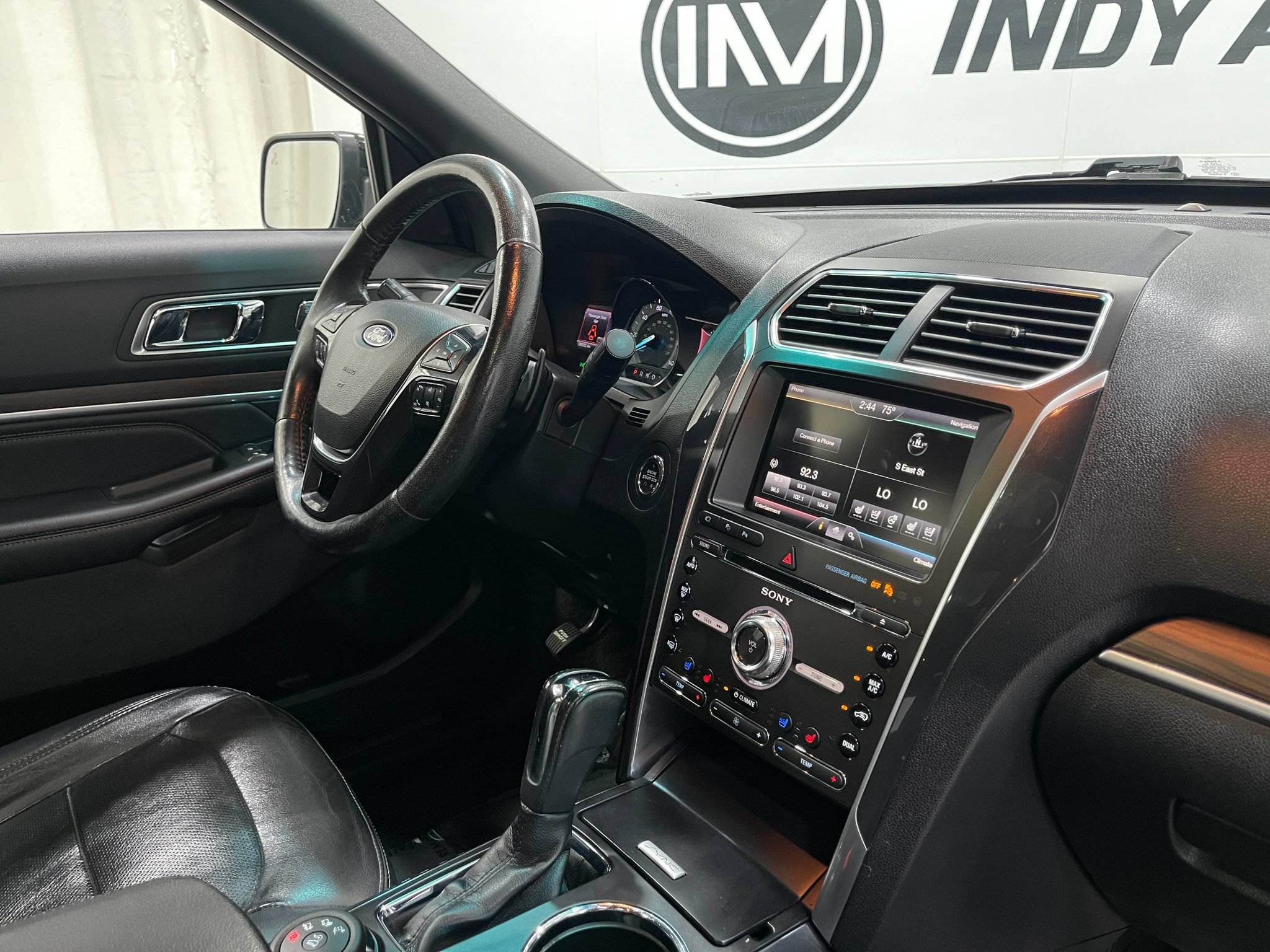 Used 2016 Ford Explorer Limited w/ Equipment Group 301A AWD/4WD image 20