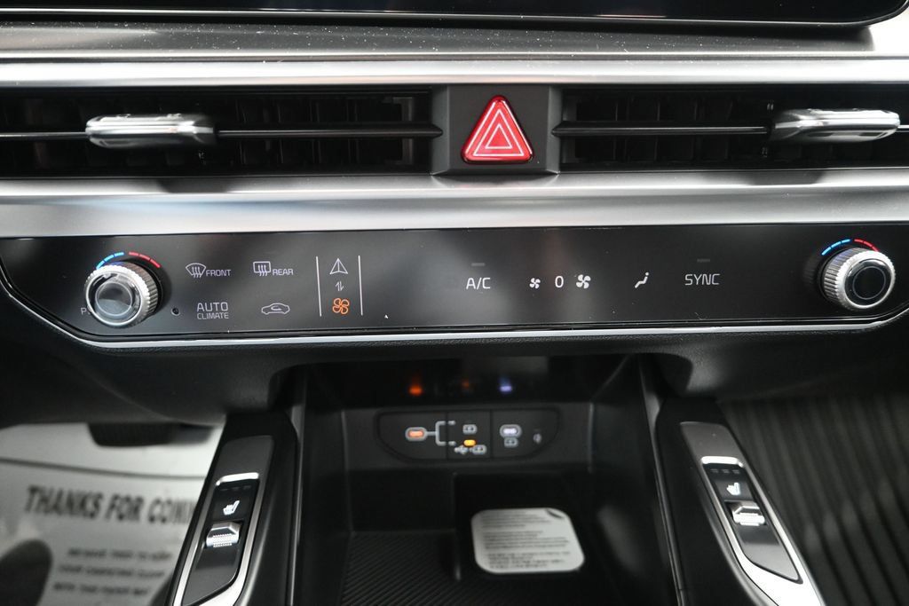Certified 2026 Kia Sorento S AWD/4WD image 19