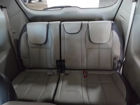 Used 2017 Kia Sedona EX image 16