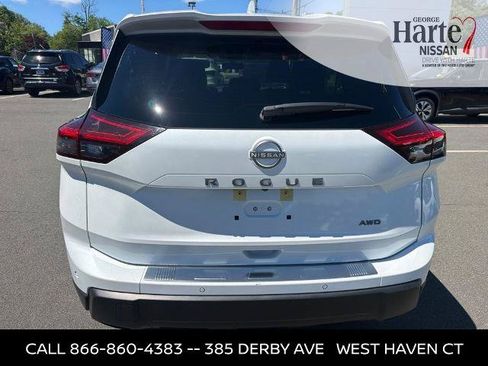 Certified 2025 Nissan Rogue SV AWD/4WD image 7