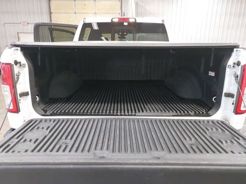 Used 2021 RAM 1500 Big Horn image 12