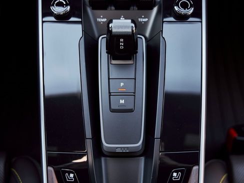 Used 2021 Porsche 911 Turbo S image 61