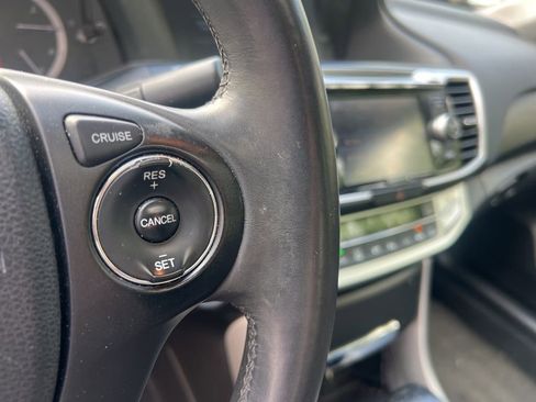 Used 2015 Honda Accord EX-L image 22