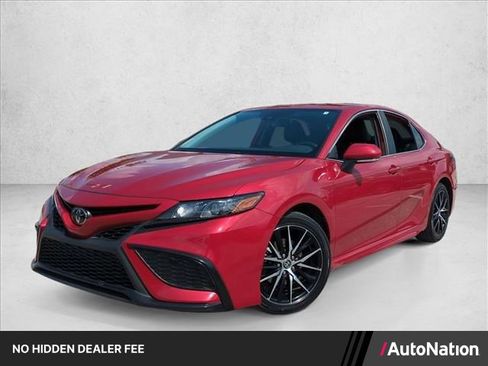 Certified 2024 Toyota Camry SE w/ Convenience Package FWD image 1