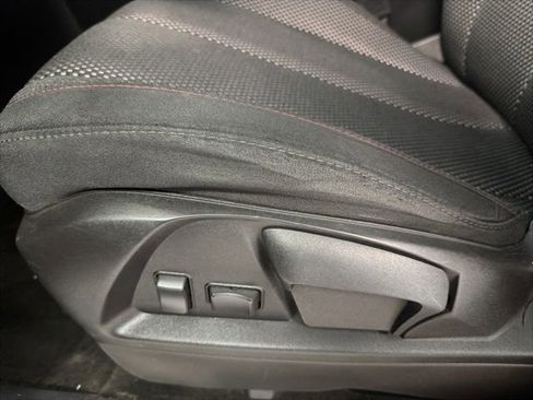 Used 2017 Chevrolet Equinox LS FWD image 13