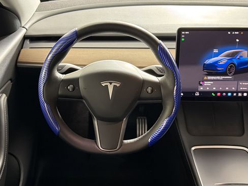Used 2022 Tesla Model Y Performance AWD/4WD image 18