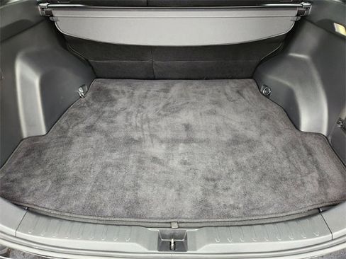 Used 2024 Toyota RAV4 SE image 22