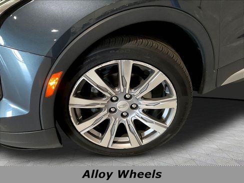 Used 2019 Cadillac XT4 Premium Luxury FWD image 34