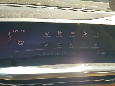 Used 2025 Cadillac Escalade IQ Sport 2 w/ LPO, ONYX Package AWD/4WD image 17