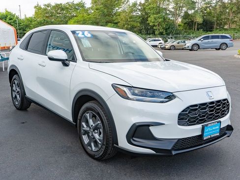 New 2026 Honda HR-V LX image 4