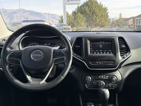 Used 2020 Jeep Cherokee Latitude Plus w/ Cold Weather Group image 27