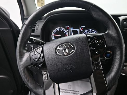 Used 2024 Toyota 4Runner TRD Off-Road AWD/4WD image 20