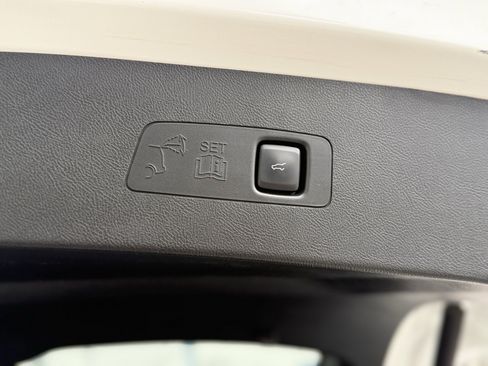 Used 2020 Lincoln Corsair Reserve w/ Equipment Group 201A image 39