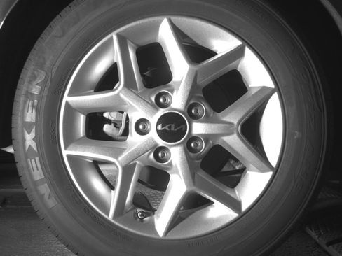 Used 2025 Kia Soul LX w/ LX Technology Package image 15