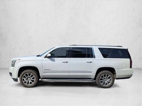 Used 2019 GMC Yukon XL Denali w/ Open Road Package RWD image 9