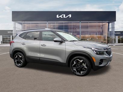 Certified 2025 Kia Seltos EX w/ EX Sunroof Package