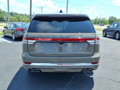 Used 2025 Lincoln Aviator Black Label AWD/4WD image 7