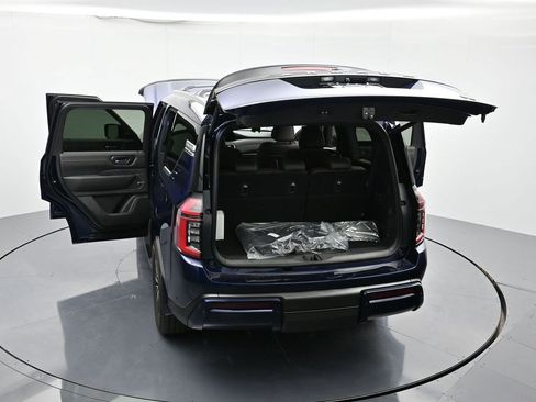 New 2025 Nissan Armada SL w/ Captain's Chari Seat Package image 47