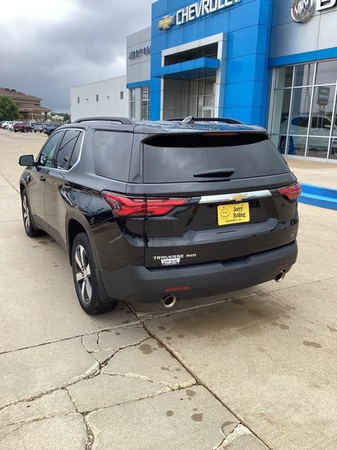 Used 2023 Chevrolet Traverse LT w/ LT Premium Package AWD/4WD image 4
