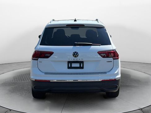 Used 2022 Volkswagen Tiguan SE AWD/4WD image 6