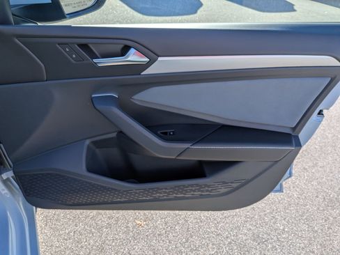 New 2026 Volkswagen Jetta SE image 31