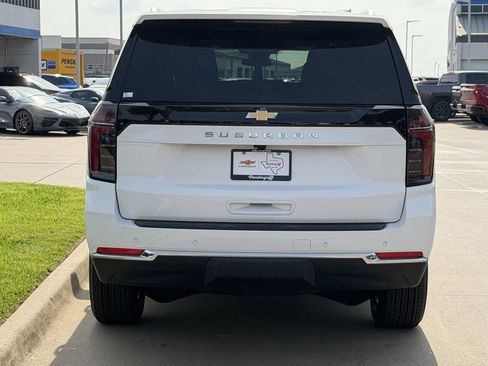 New 2026 Chevrolet Suburban LS RWD image 5