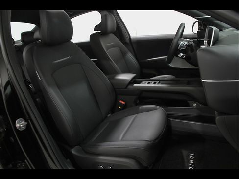 Certified 2023 Hyundai Ioniq 6 Limited AWD/4WD image 17