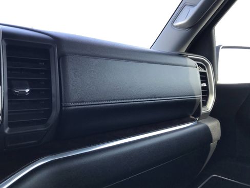 Used 2024 GMC Sierra 1500 SLT w/ X31 Off-Road Package image 25