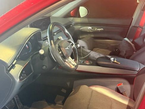 Used 2022 Genesis GV70 2.5T w/ Sport Prestige Package image 2