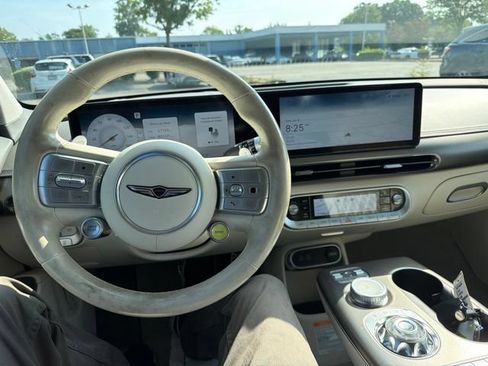 Used 2023 Genesis GV60 Performance AWD/4WD image 16