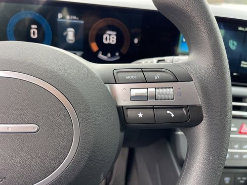 Certified 2026 Hyundai Tucson SE image 18