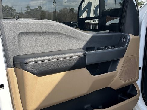 Used 2024 Ford F250 XLT image 8