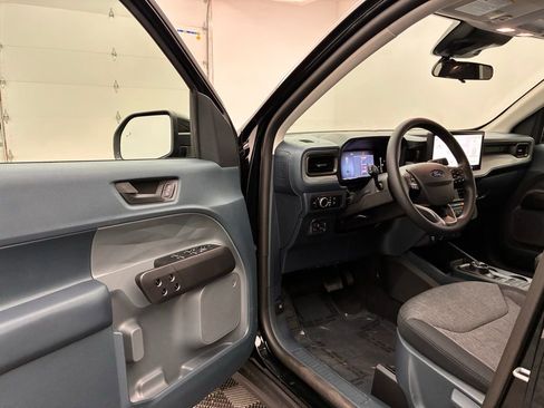 New 2025 Ford Maverick XLT w/ Black Appearance Package image 15