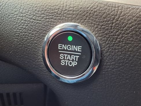 Used 2024 Ford Edge SEL AWD/4WD image 13