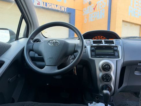 Used 2010 Toyota Yaris 2-Door Hatchback FWD image 16