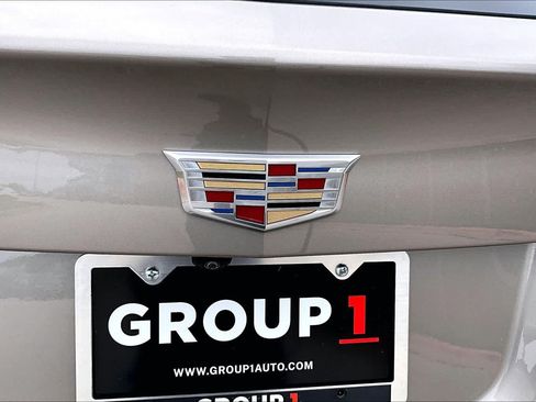 Used 2025 Cadillac XT4 Premium Luxury FWD image 30