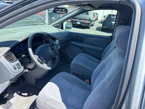 Used 2003 Toyota Sienna LE w/ Symphony Pkg FWD image 16