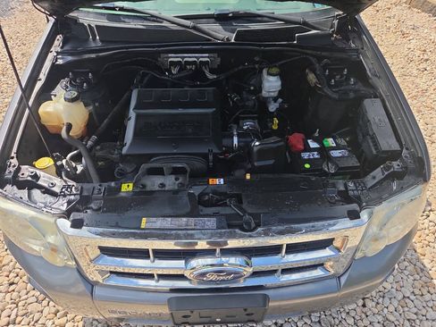 Used 2012 Ford Escape XLT AWD/4WD image 11