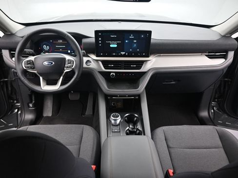 Certified 2025 Ford Explorer Active RWD image 24